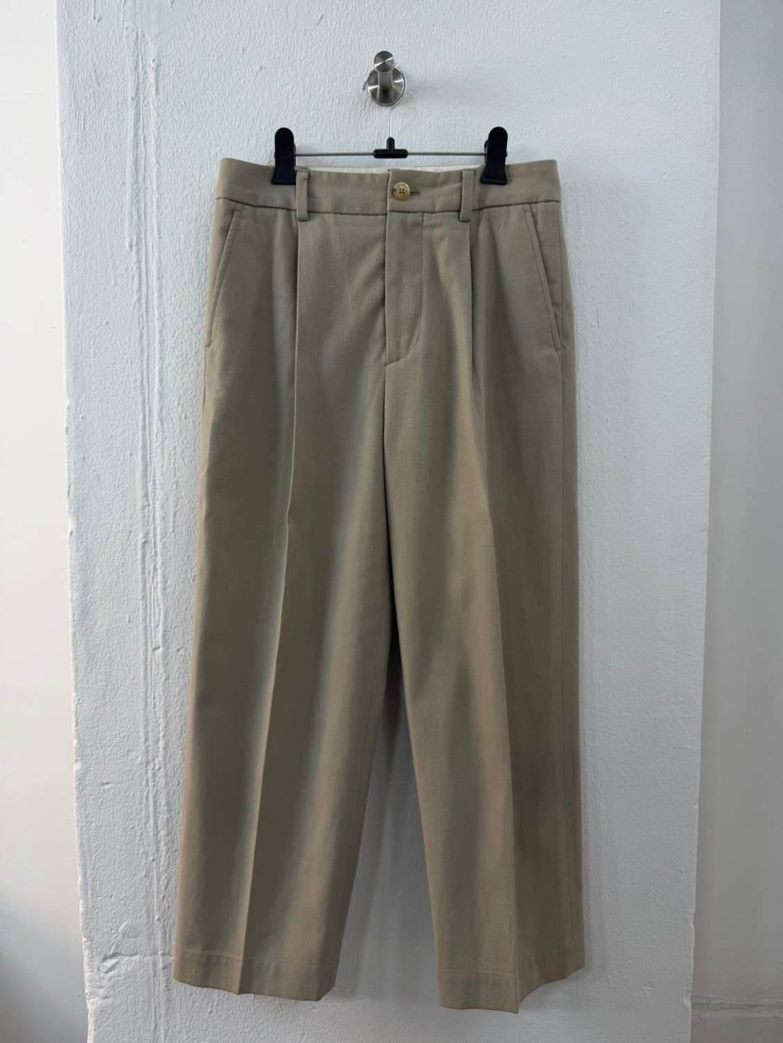 마가렛 호웰 원 턱 팬츠  상품이미지2