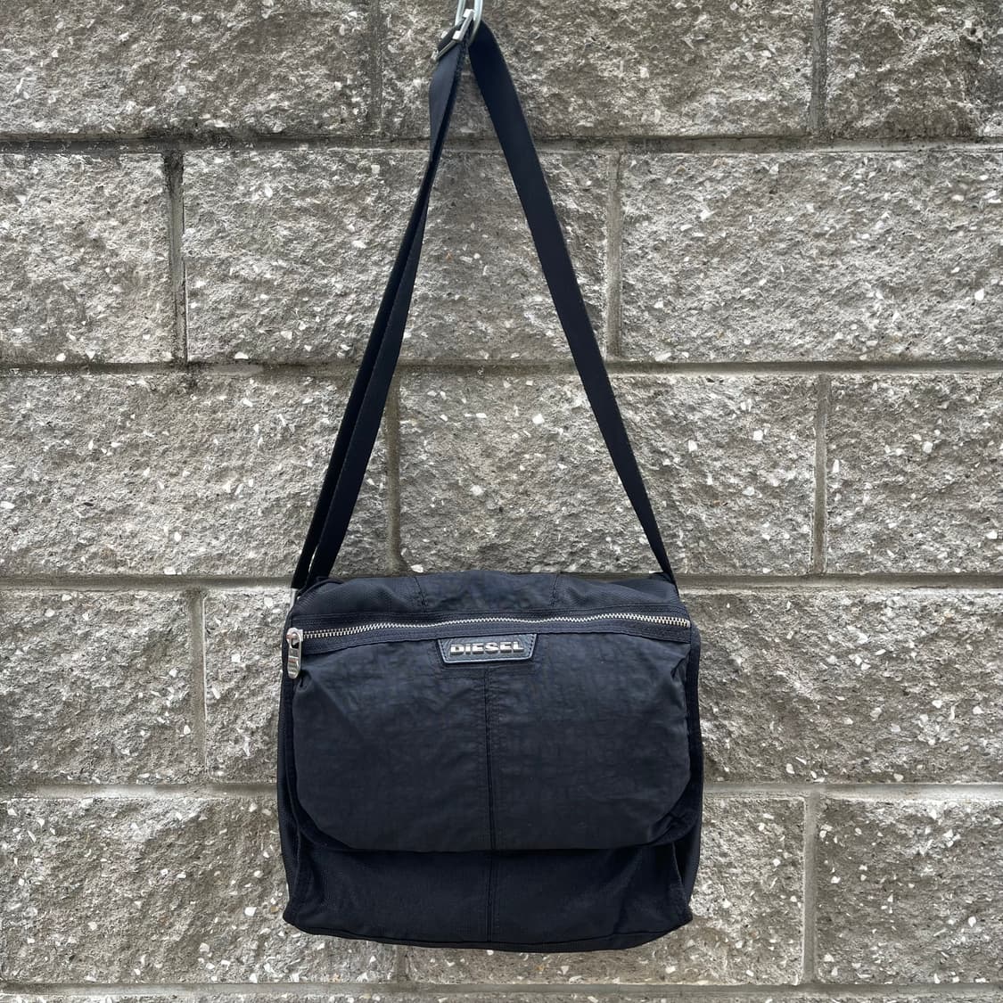 [OS] Diesel VTG 나일론 남여 크로스백 상품이미지1