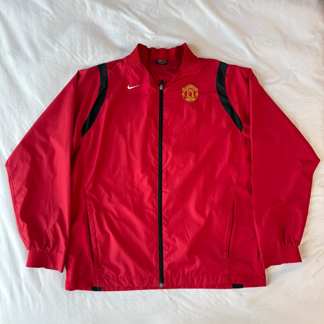나이키 레드탭 00s 맨유 바람막이 L 상품이미지2