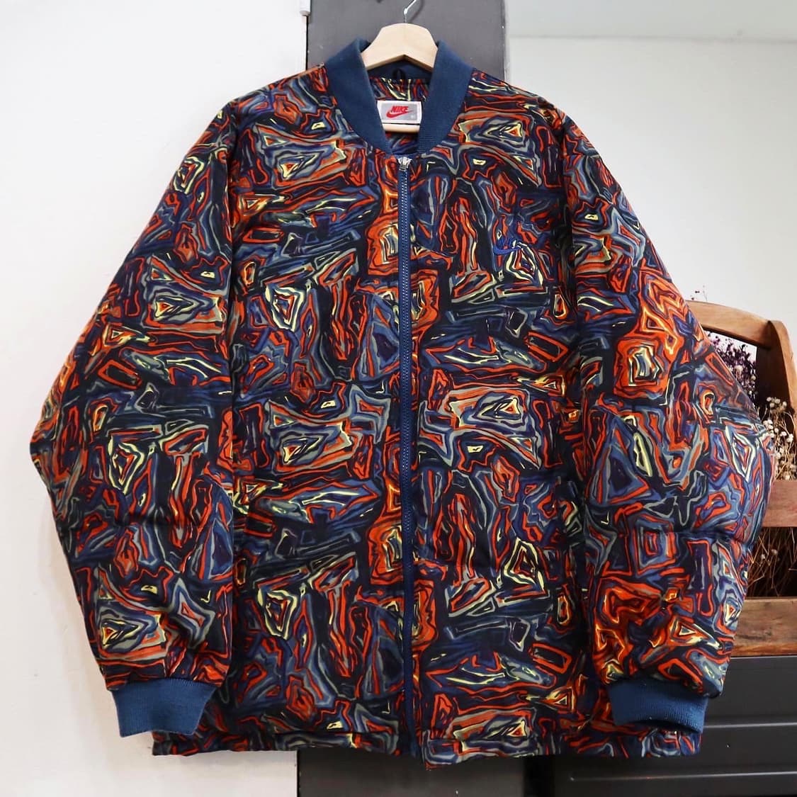 나이키 90s 기하학패턴 덕 다운 패딩   상품이미지1