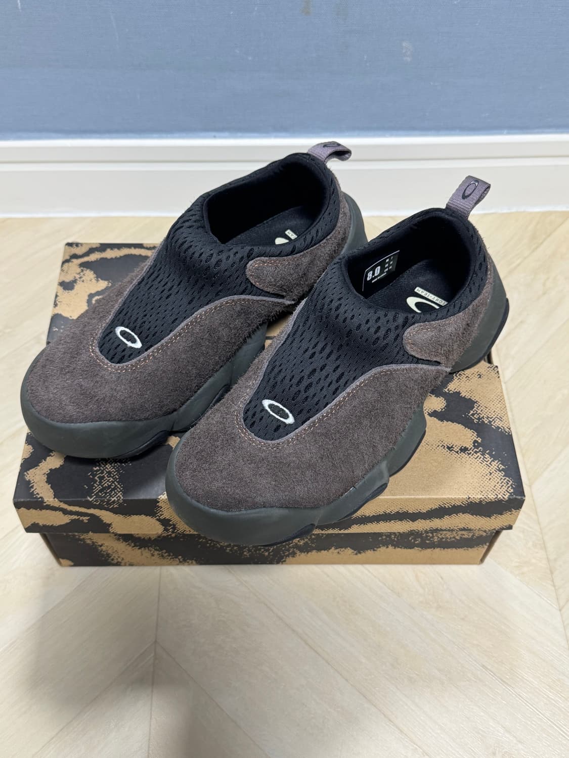 오클리 팩토리 팀 x 브레인 데드 스웨이드 플래시 자바 (260) 상품이미지4