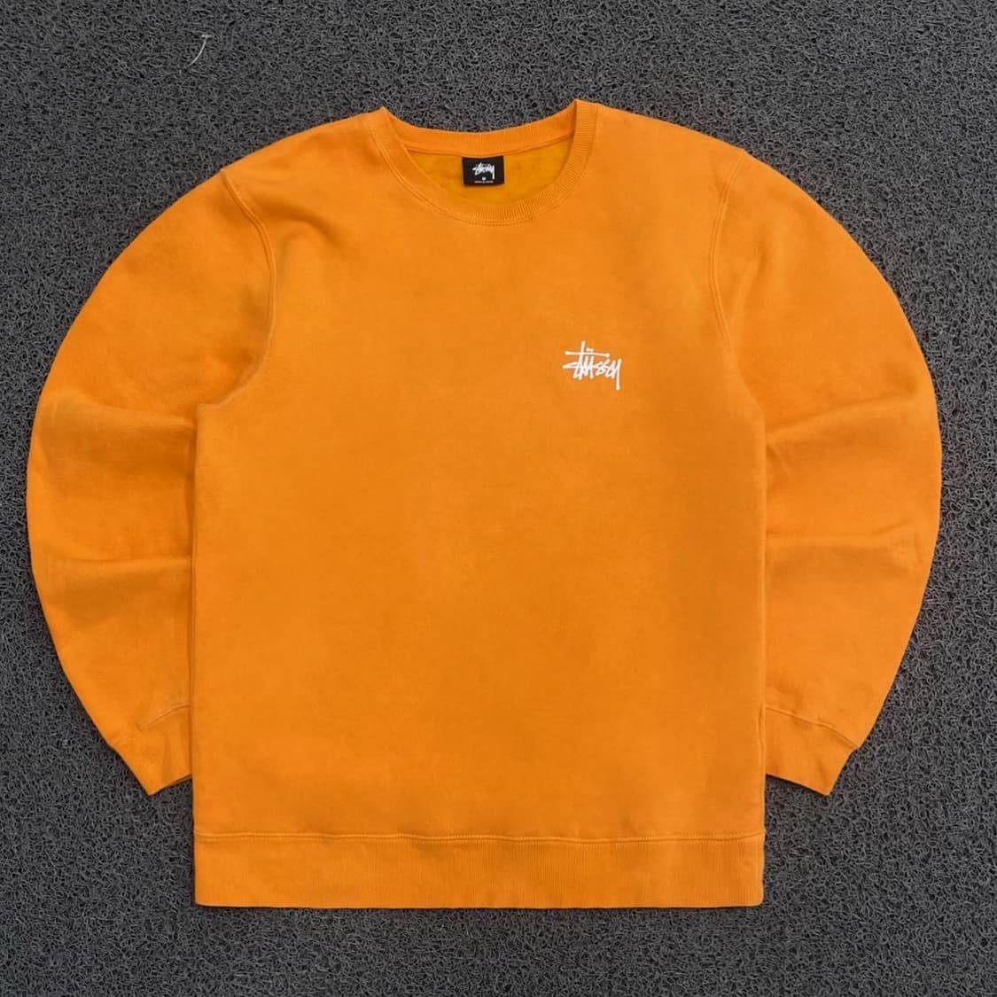 STUSSY  스투시 빅 스탁로고 오렌지 맨투맨 상품이미지2