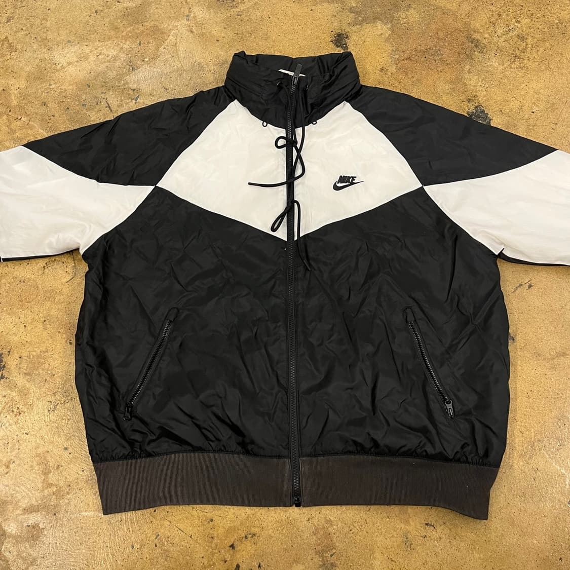[정품/XL] 나이키 바람막이 블랙 화이트 b18 상품이미지3