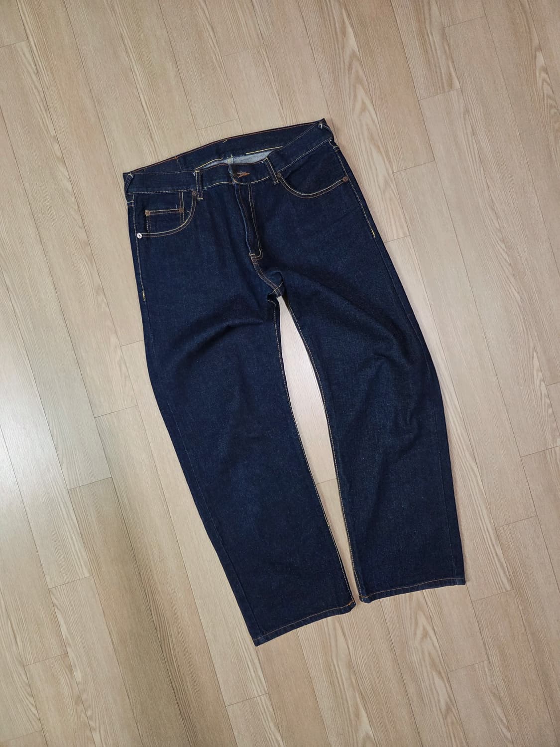 에비수 코이피쉬 자수 레귤러 핏 데님 팬츠 상품이미지3