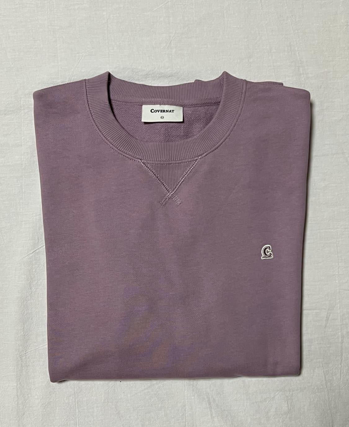 [새상품] L) 커버낫 시그니처 심볼 맨투맨 퍼플 상품이미지4