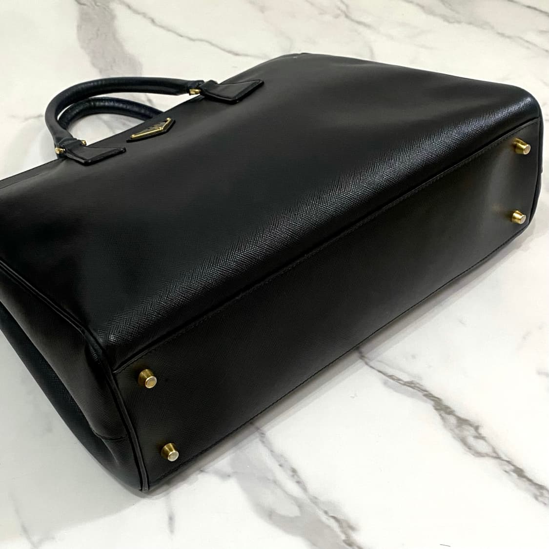 프라다 사피아노 레더 삼각로고 럭스 빅 토트백 블랙 B1786T 상품이미지9