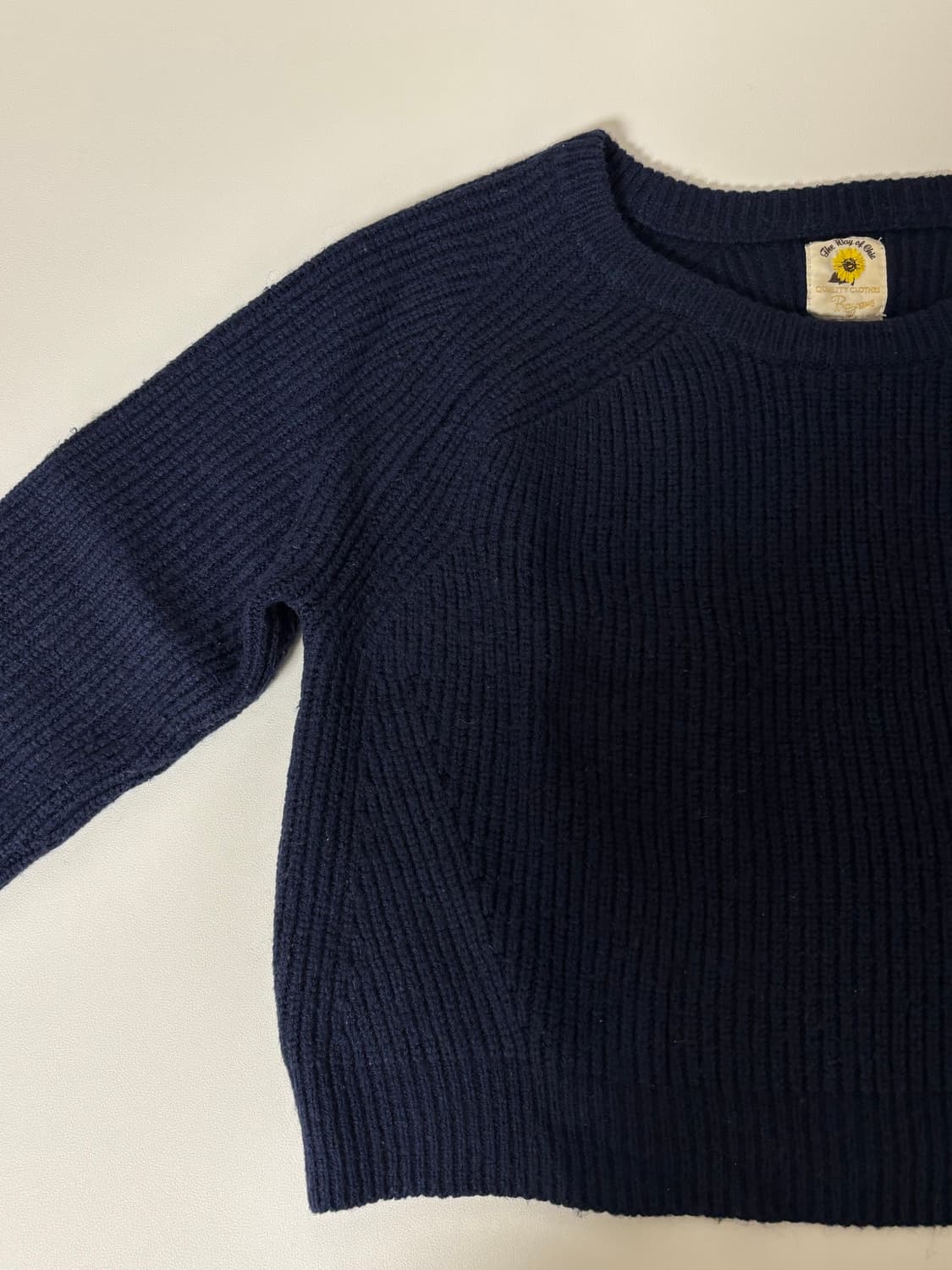 레이빔즈 네이비 니트 상품이미지1