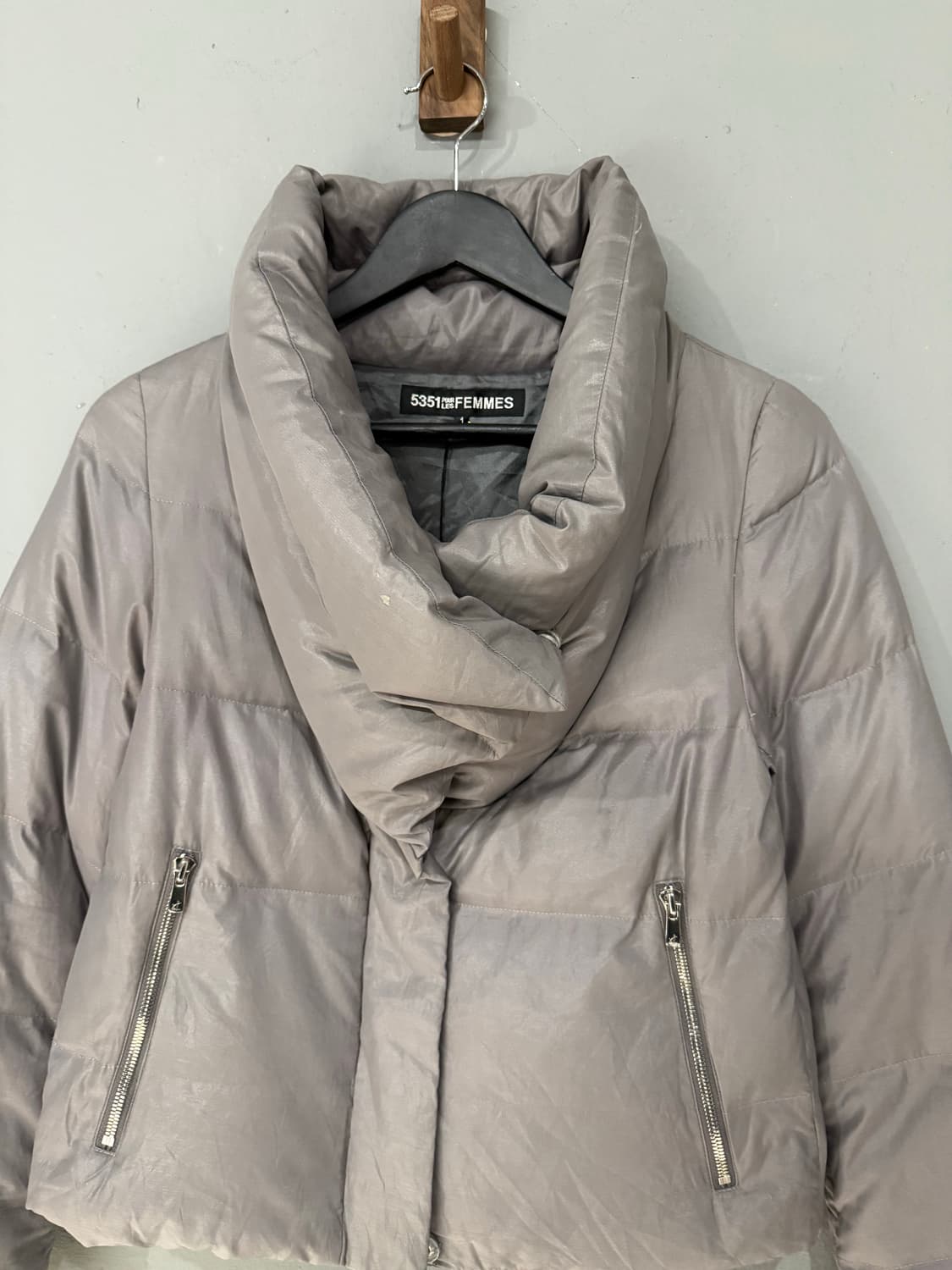 5351 POUR LES FEMMES drape padding 상품이미지6