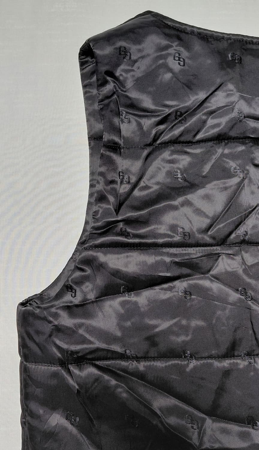 [새상품/무료배송] GYDA(제이다) GG 로고 패턴 경량 패딩 조끼 상품이미지8