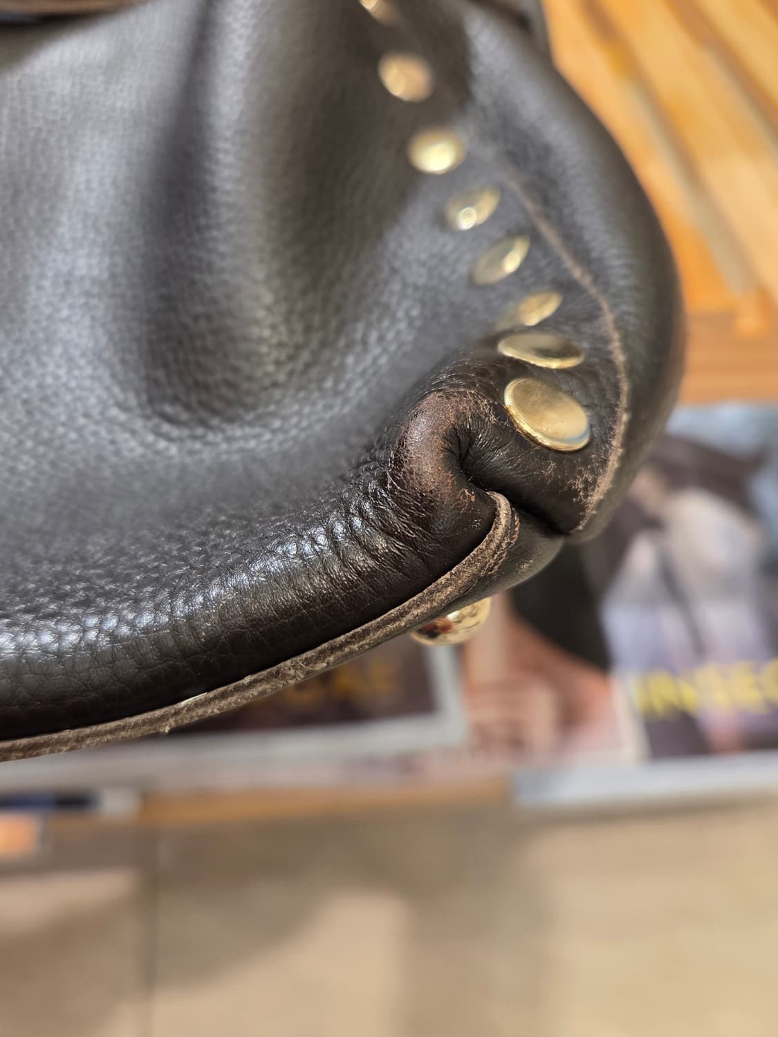 자넬라토 포스티나 스터드 가죽 숄더백 상품이미지9