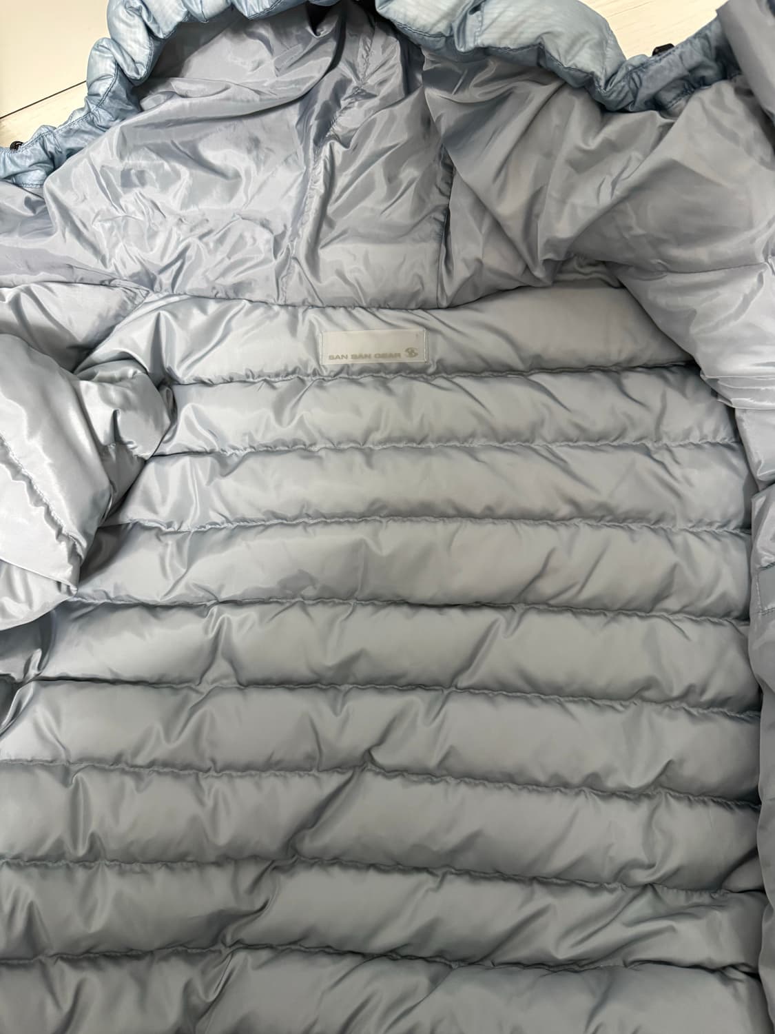 산산기어 서픽스 푸퍼자켓 스카이 블루-24fw 크림판매가 100넘음 상품이미지2