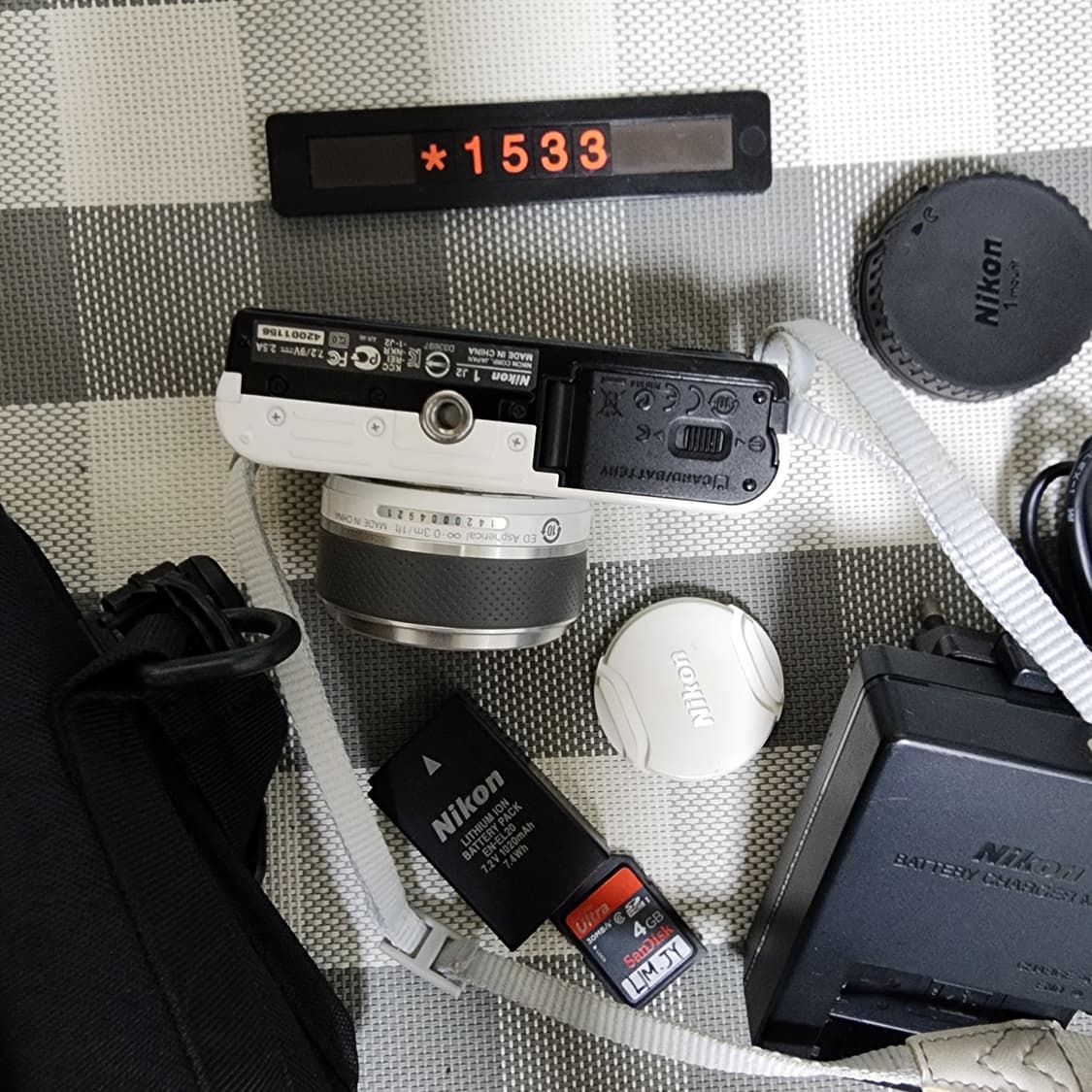 니콘 1 J2 화이트바디 디지털카메라 11-27.5미리 줌렌즈 상품이미지5