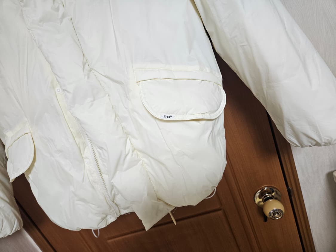 Lee 아이보리  남여공용 패딩 L사이즈 상품이미지4