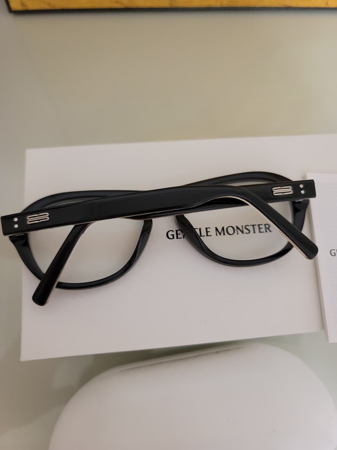 젠틀몬스터 오아01(OAA)판매합니다. 상품이미지4