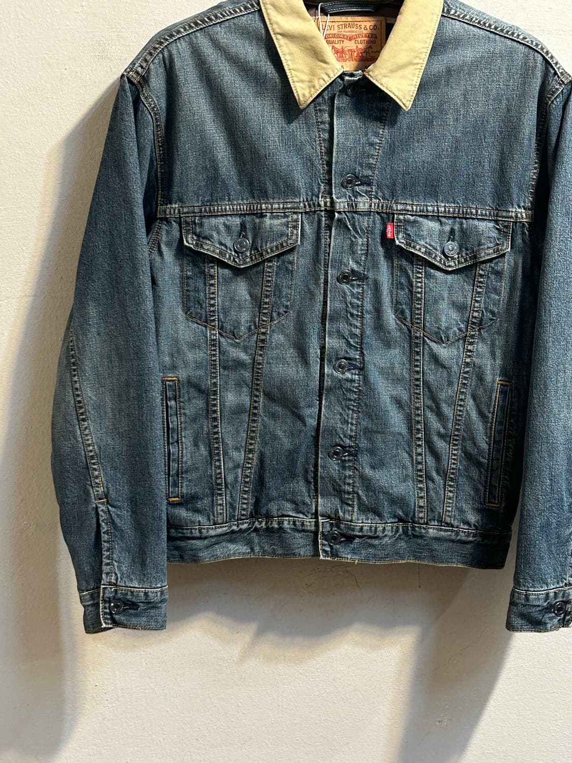 리바이스 70518 코듀로이 카라 트러커 자켓 상품이미지3