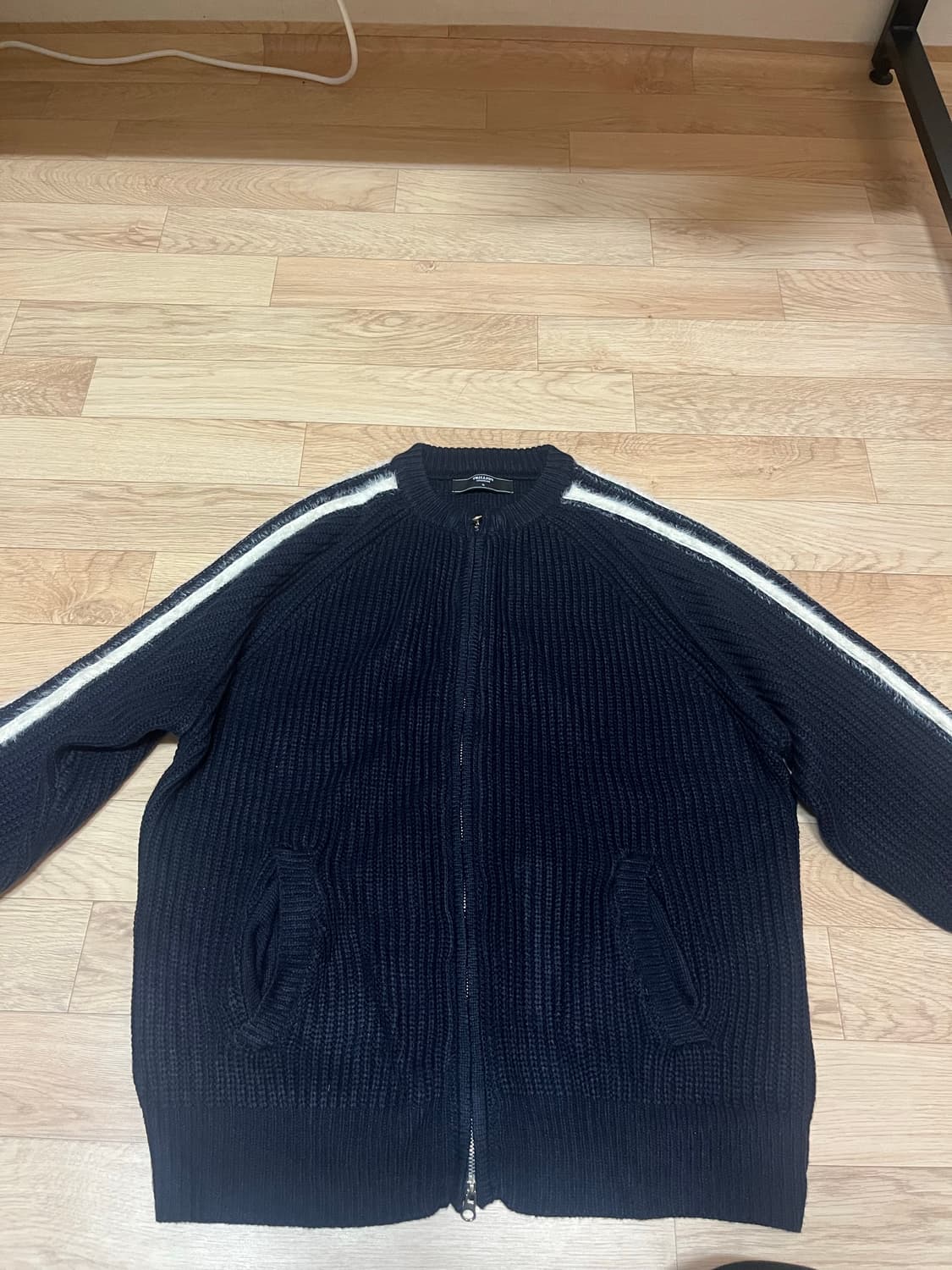 굿라이프웍스 니트집업 상품이미지1