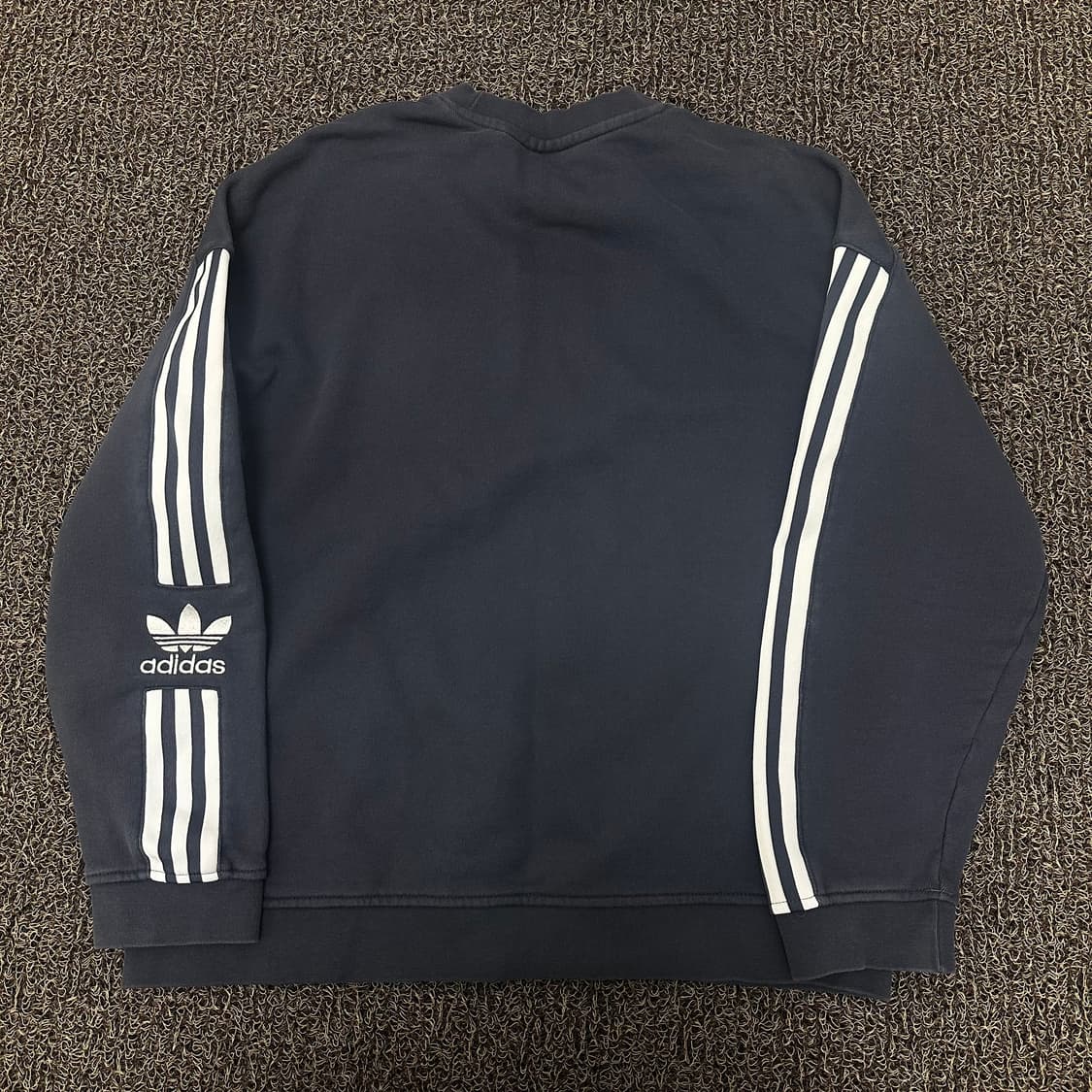 아디다스 맨투맨 L 상품이미지5