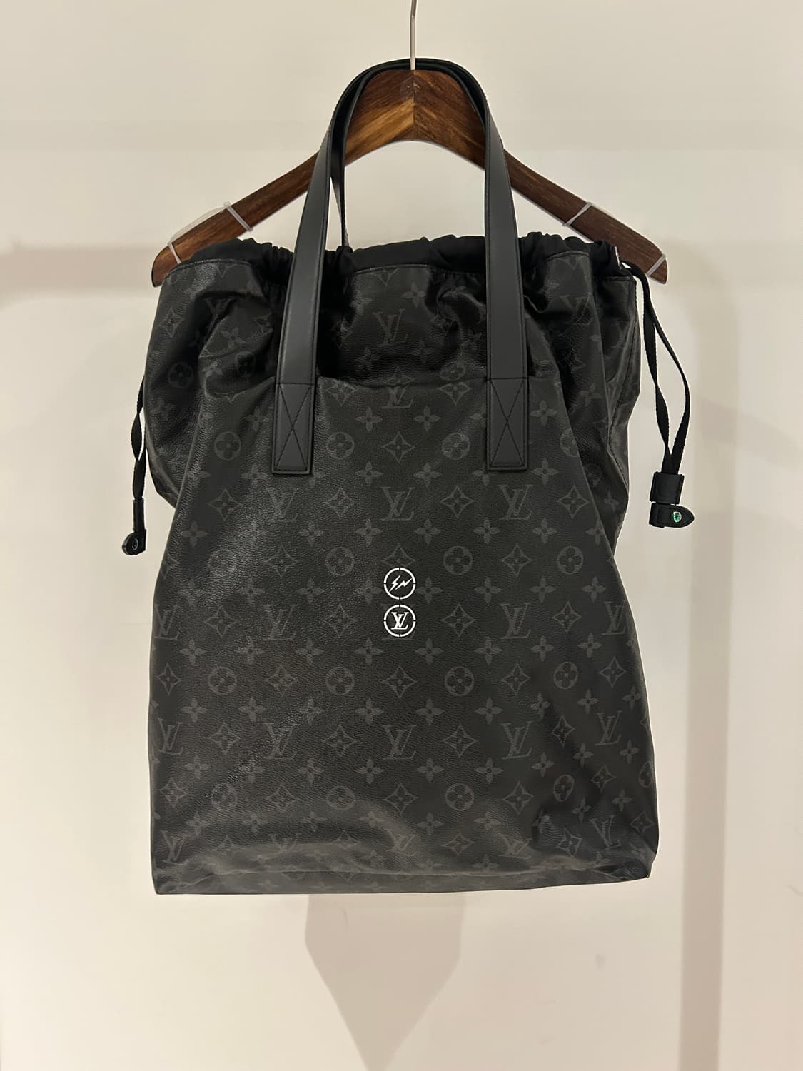 Louis Vuitton x Fragment Monogram Tote 상품이미지4