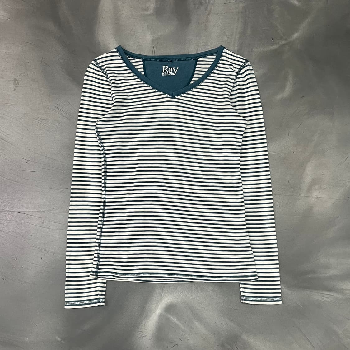  레이 빔즈 스트라이프 브이넥 티셔츠 y16751 상품이미지1