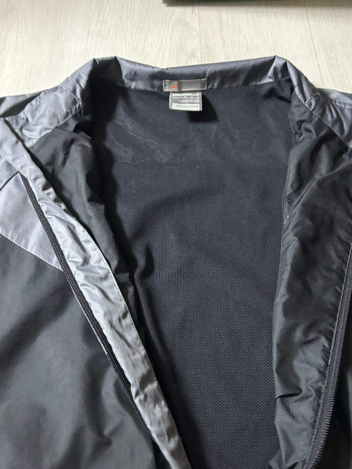 나이키 바람막이 M 상품이미지9