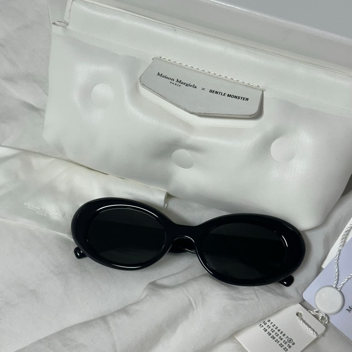 젠틀몬스터 메종마르지엘라 MM005 블랙 선글라스 상품이미지1