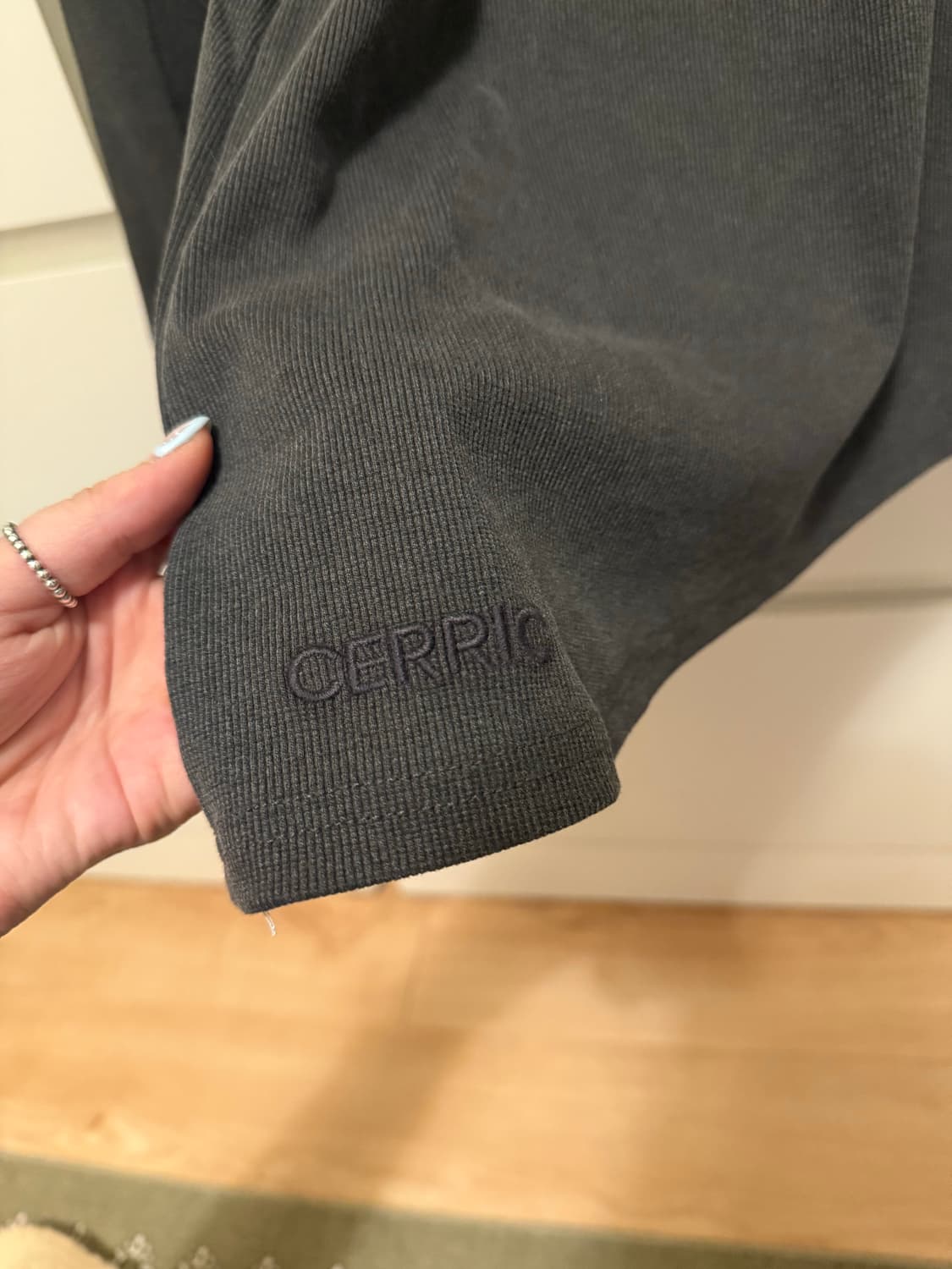 세릭 긴팔티 상품이미지5