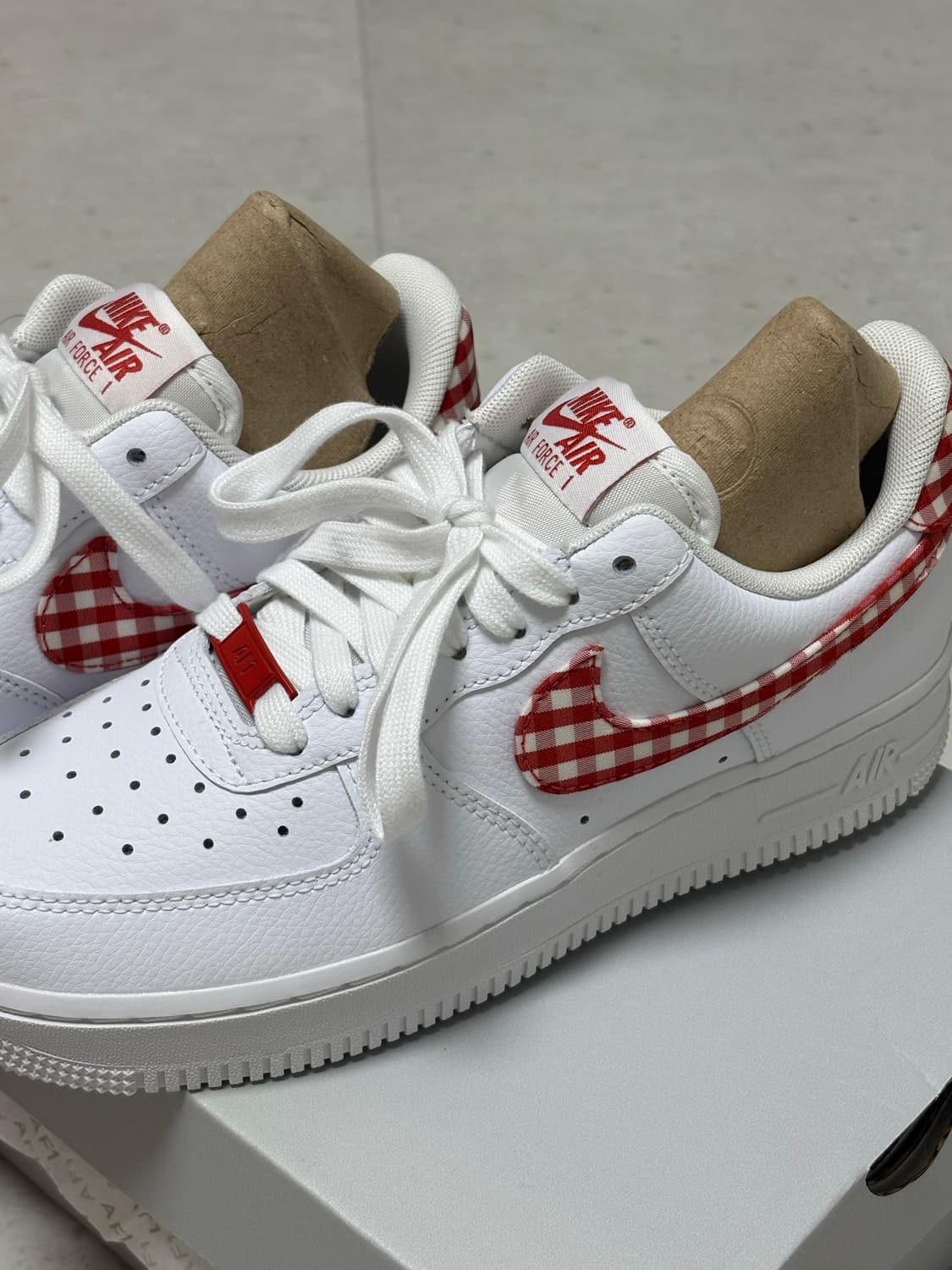 [새상품/풀박스] 에어포스 에센셜 230 상품이미지2