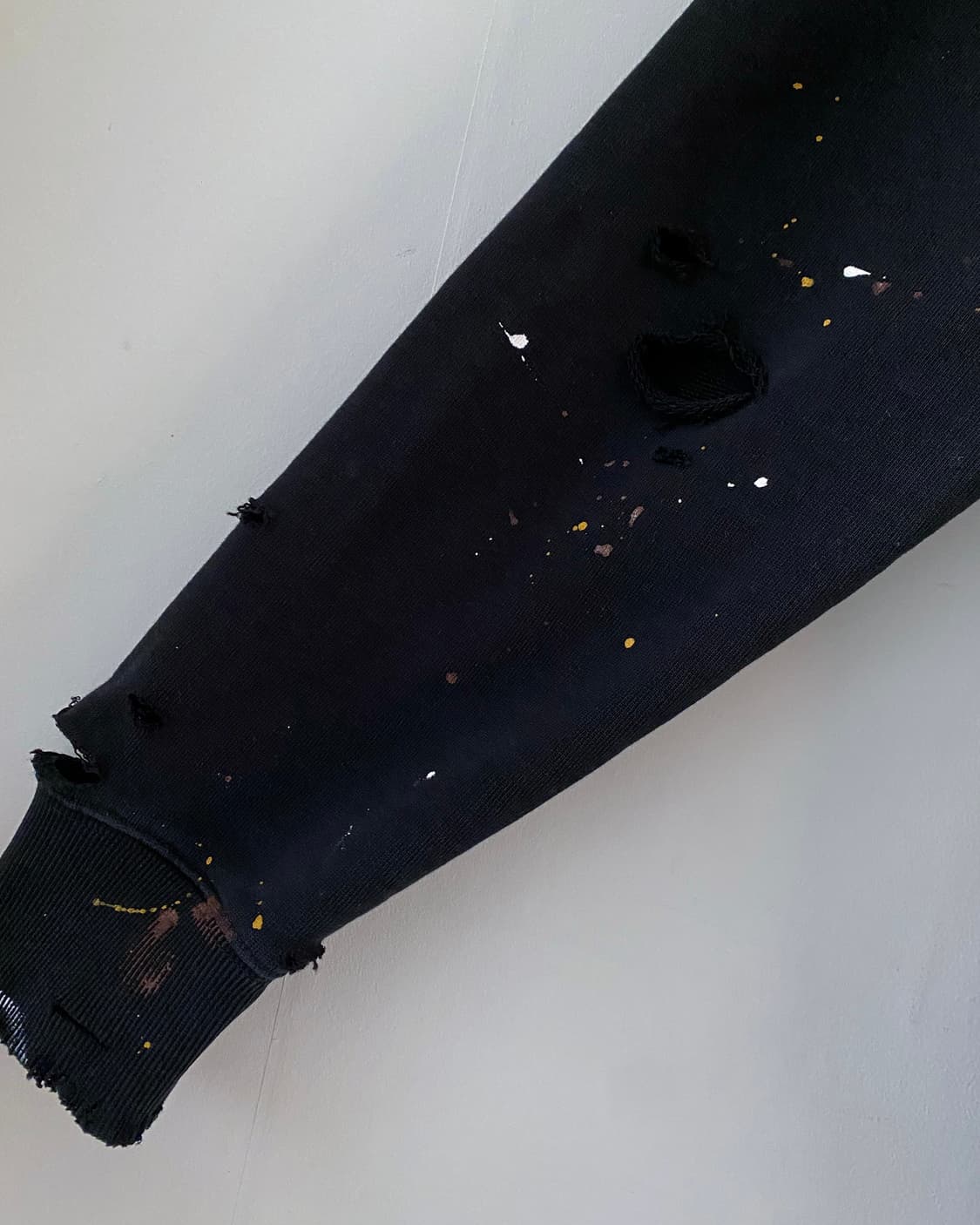 칼하트 디스트로이드 페인팅 맨투맨 상품이미지9