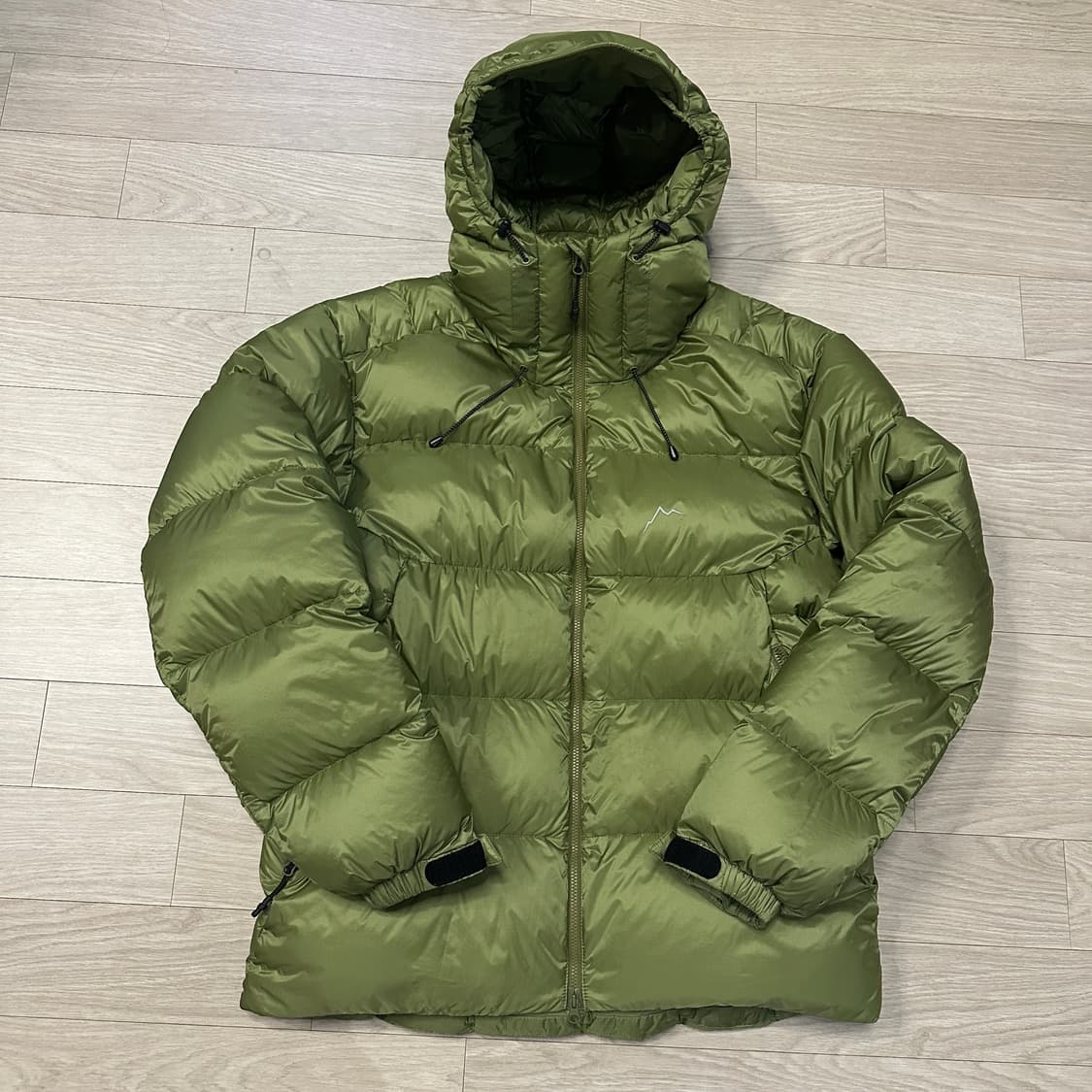 케일 다운자켓 올리브 M 상품이미지1