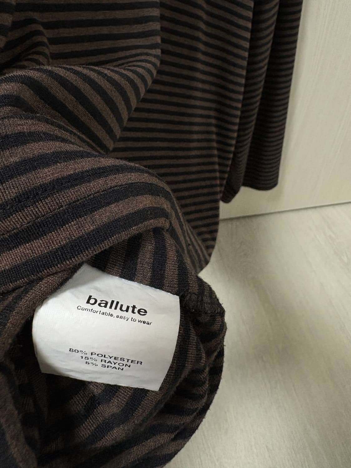 발루트 더스티 스트라이프 롱슬리브 1사이즈 상품이미지6