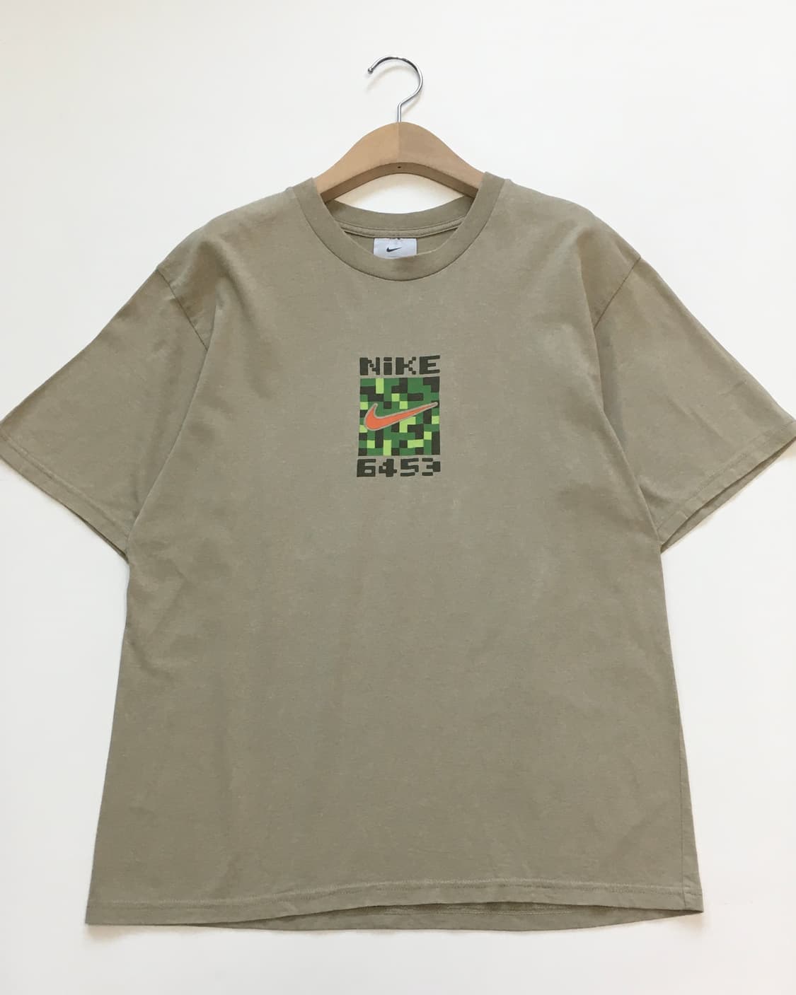 Nike 나이키 카키베이지 티셔츠  상품이미지4