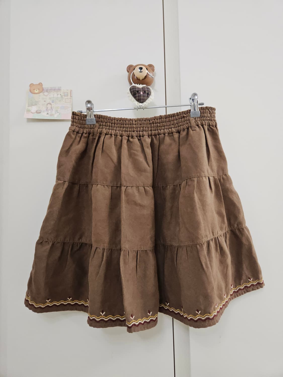 [착용샷] 빈티지 스웨이드 자수 캉캉스커트 상품이미지4