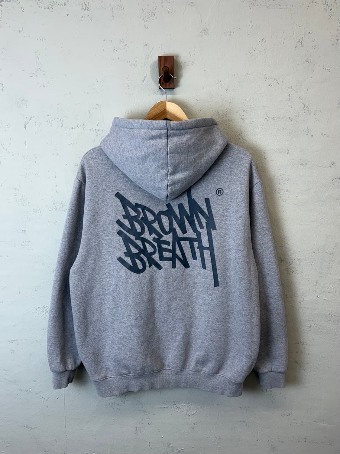 브라운브레스 빅로고 그레이 후드티 상품이미지1