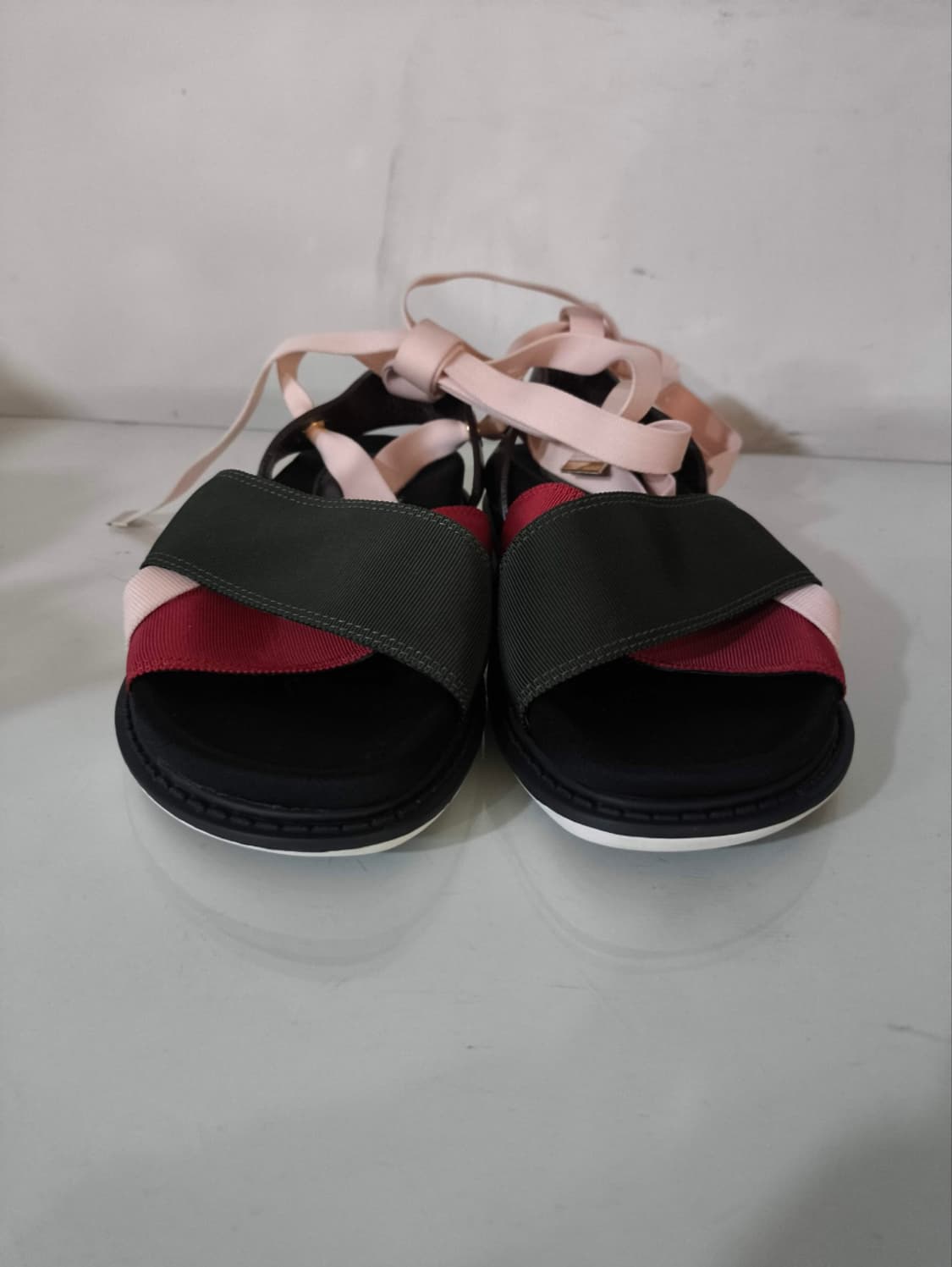 375 245mm 슈콤마보니 레이스업 스트랩 샌들 상품이미지3