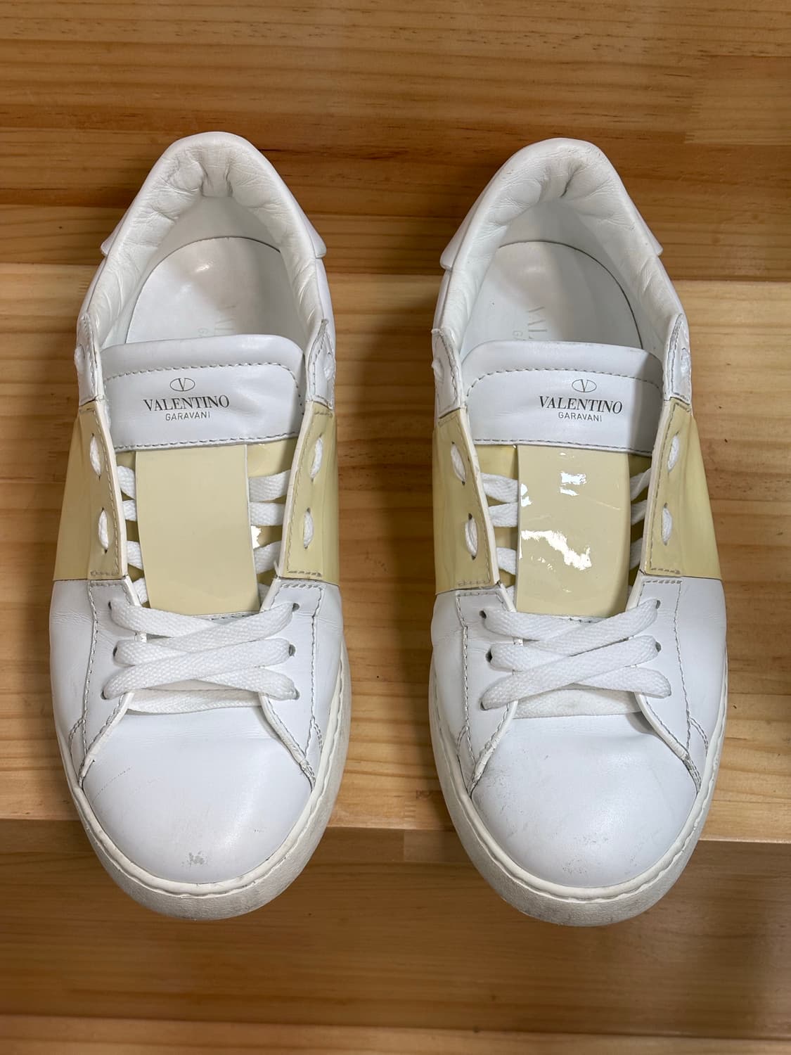 발렌티노 가라바니 히든 유광 스니커즈41.5(265~270mm) 상품이미지1