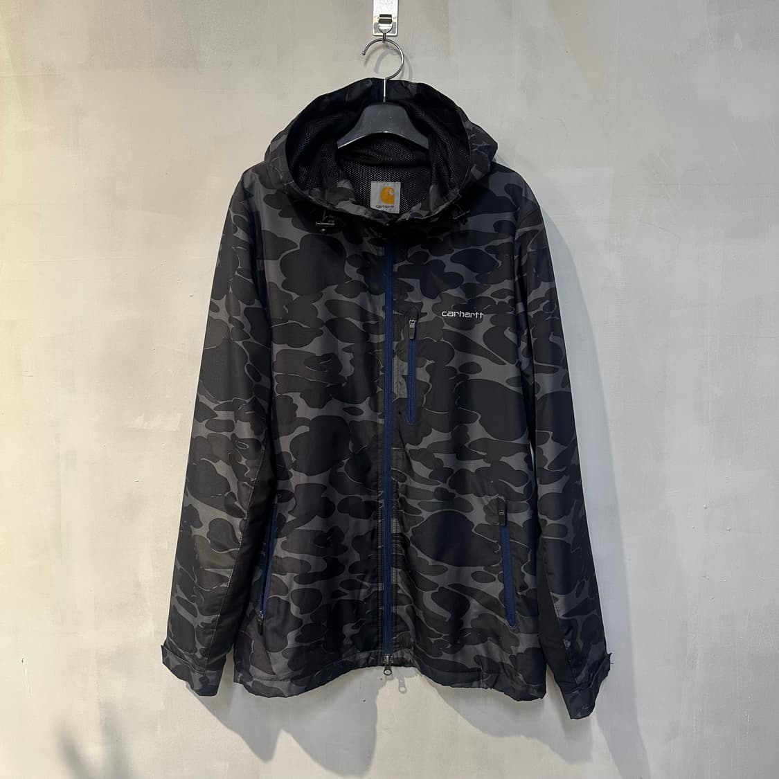 칼하트 카모 바람막이 상품이미지1