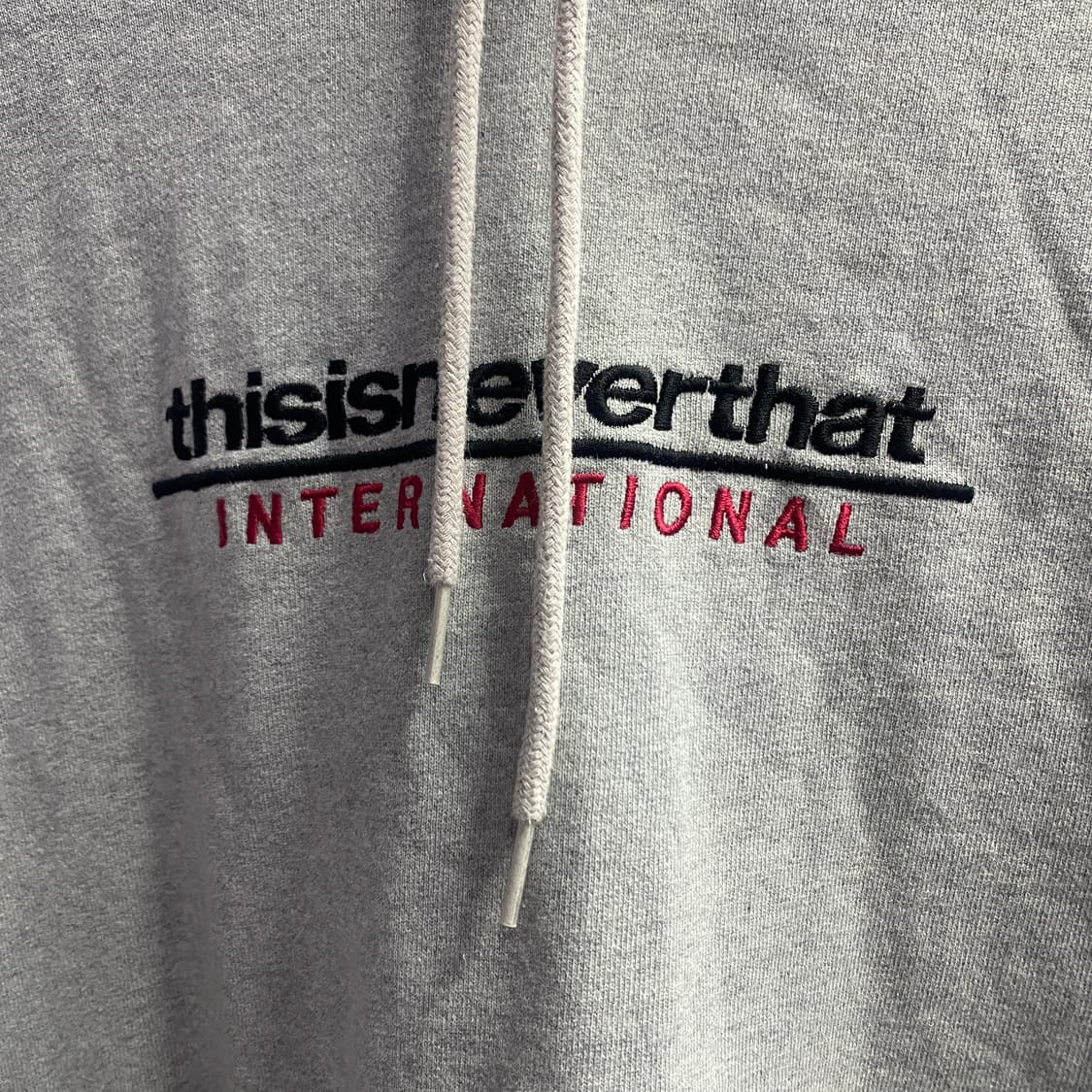 디스이즈네버댓 스펠로고 그레이 후드티 B3860 상품이미지3