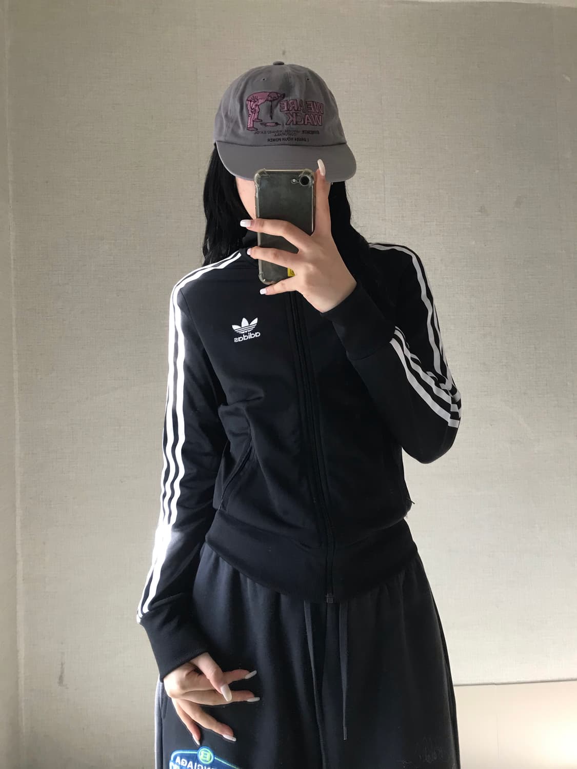 아디다스 블랙 딱붙핏 제니져지 상품이미지3