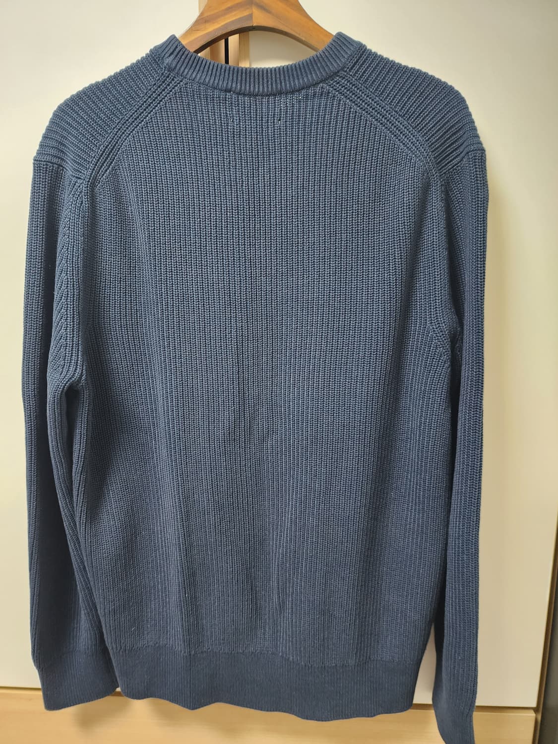 COS 네이비 니트 상품이미지3