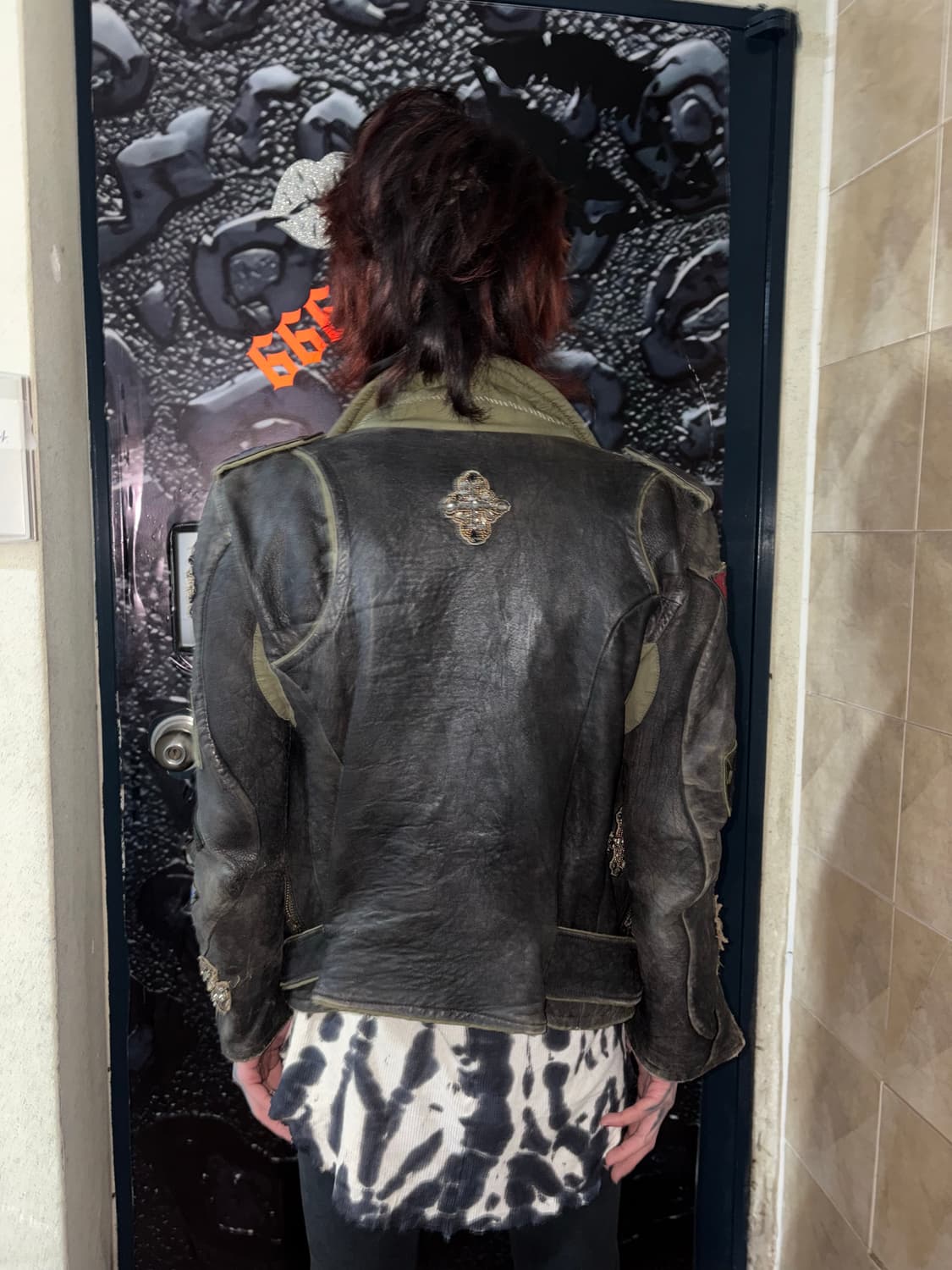 Crystal Embellished Leather Jacket 상품이미지8