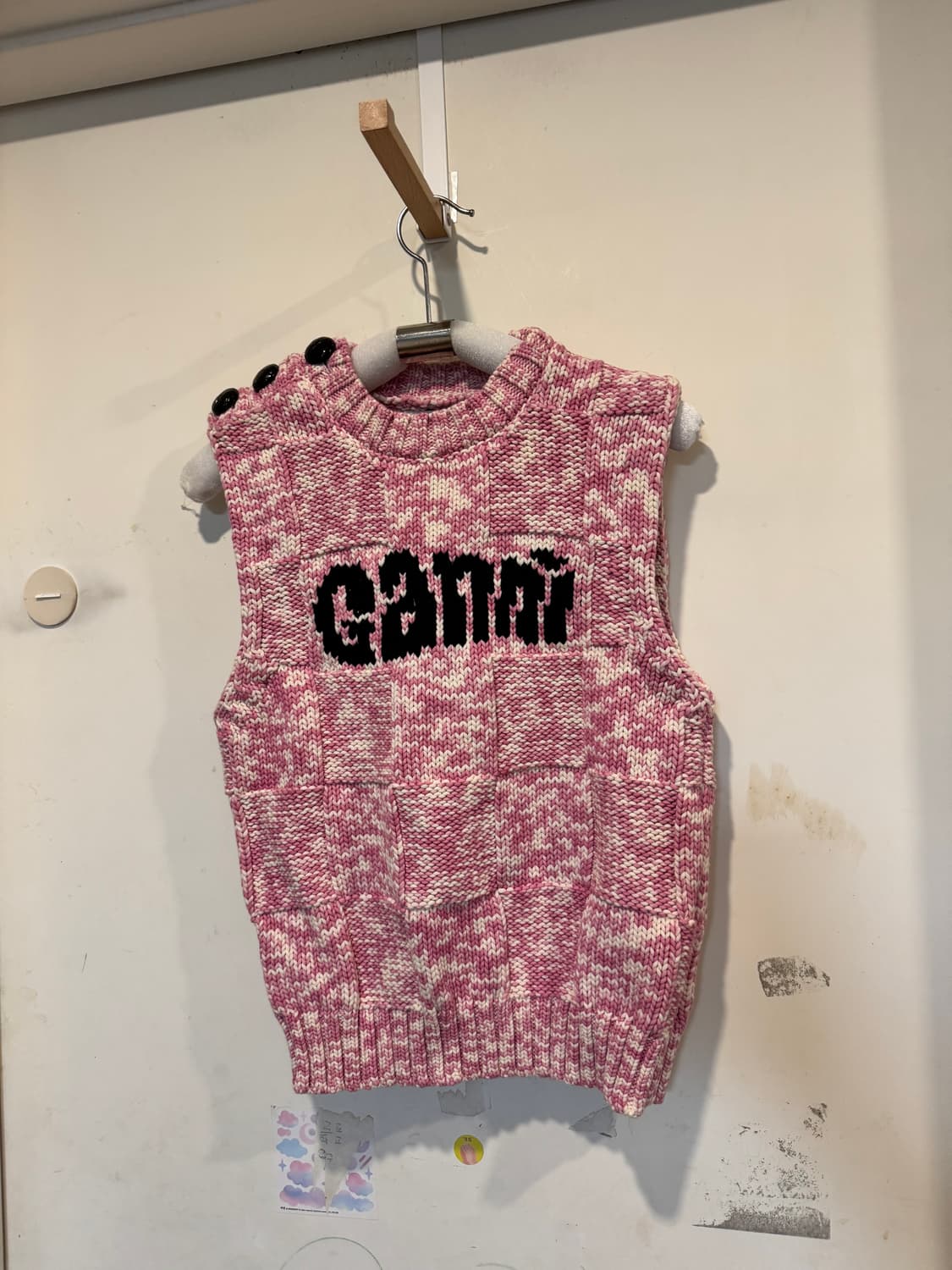 가니 숄더 버튼 지카드 로고 니트 베스트 상품이미지3