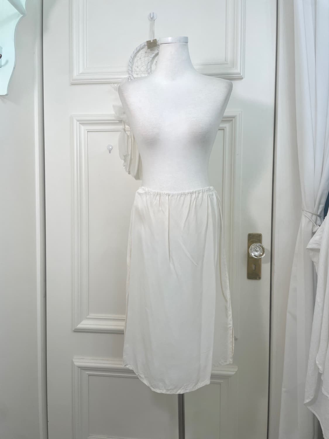 ivory lace trim tule skirt(size-36) 상품이미지6