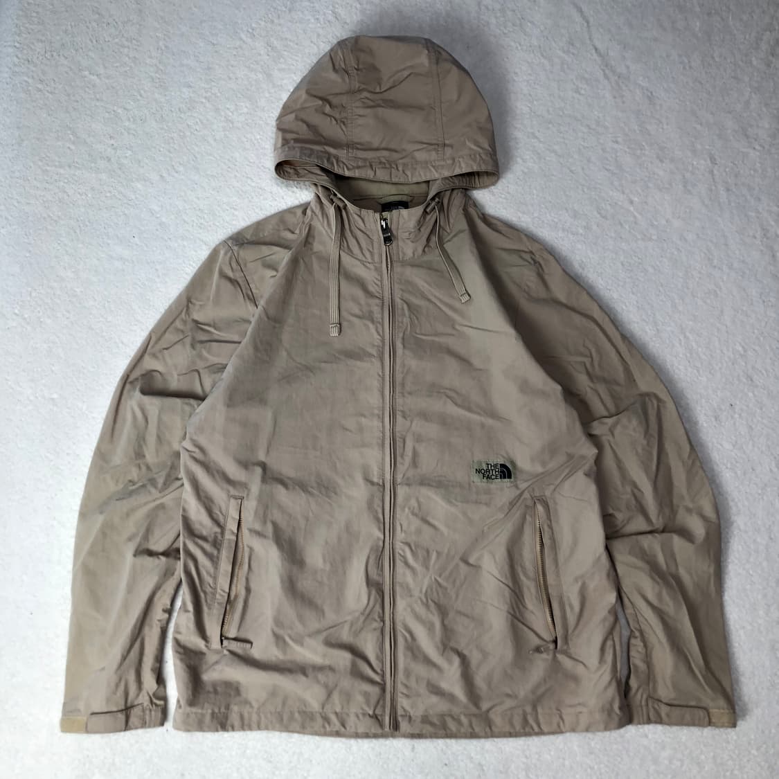 노스페이스 베이지 바람막이 상품이미지1