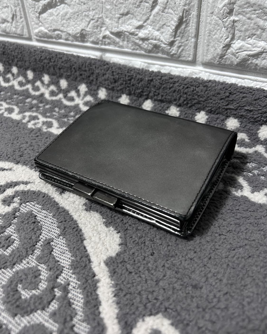 장폴고티에 메탈릭 실버 로즈 지갑 상품이미지4