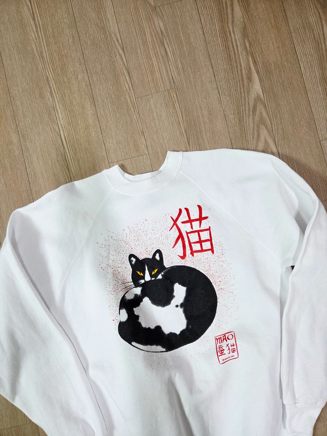 헤인즈 90s 화이트 블랙캣 맨투맨 상품이미지2