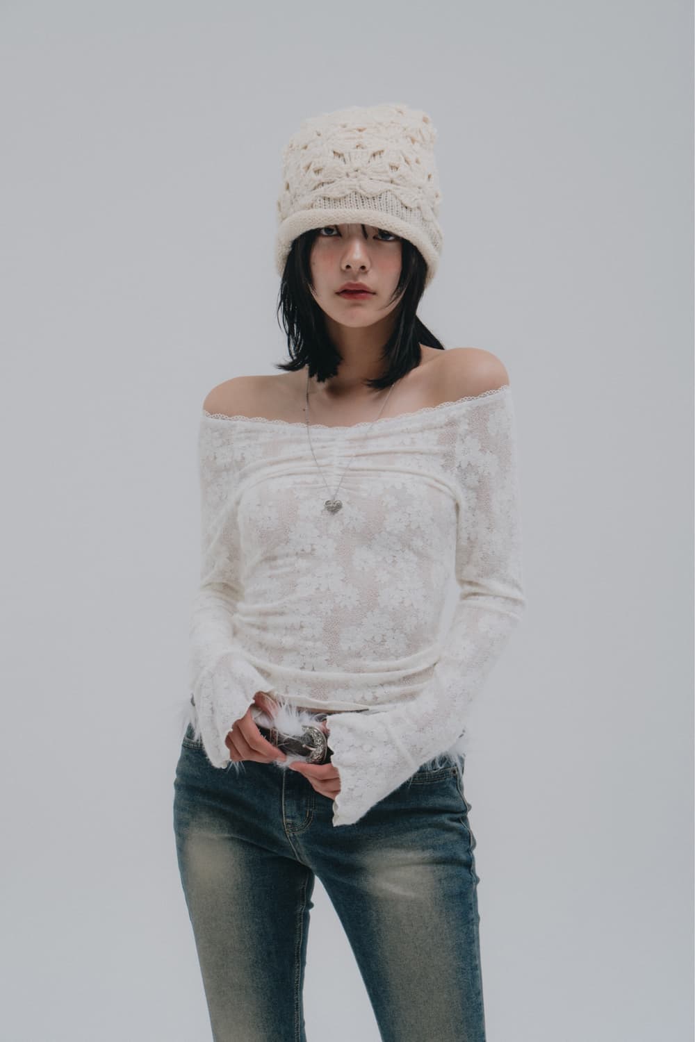 드라이로즈 FLOWER OFF-SHOULDER KNIT (CREAM) 상품이미지1