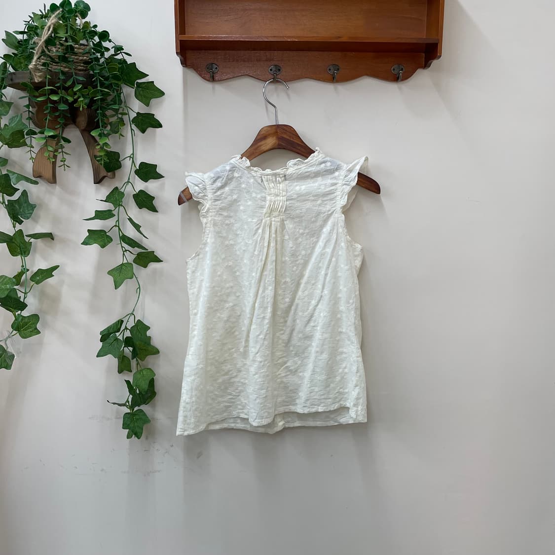 여리 페어리 모리 아이보리 화이트 코튼 자수 슬리브리스 블라우스 상품이미지4