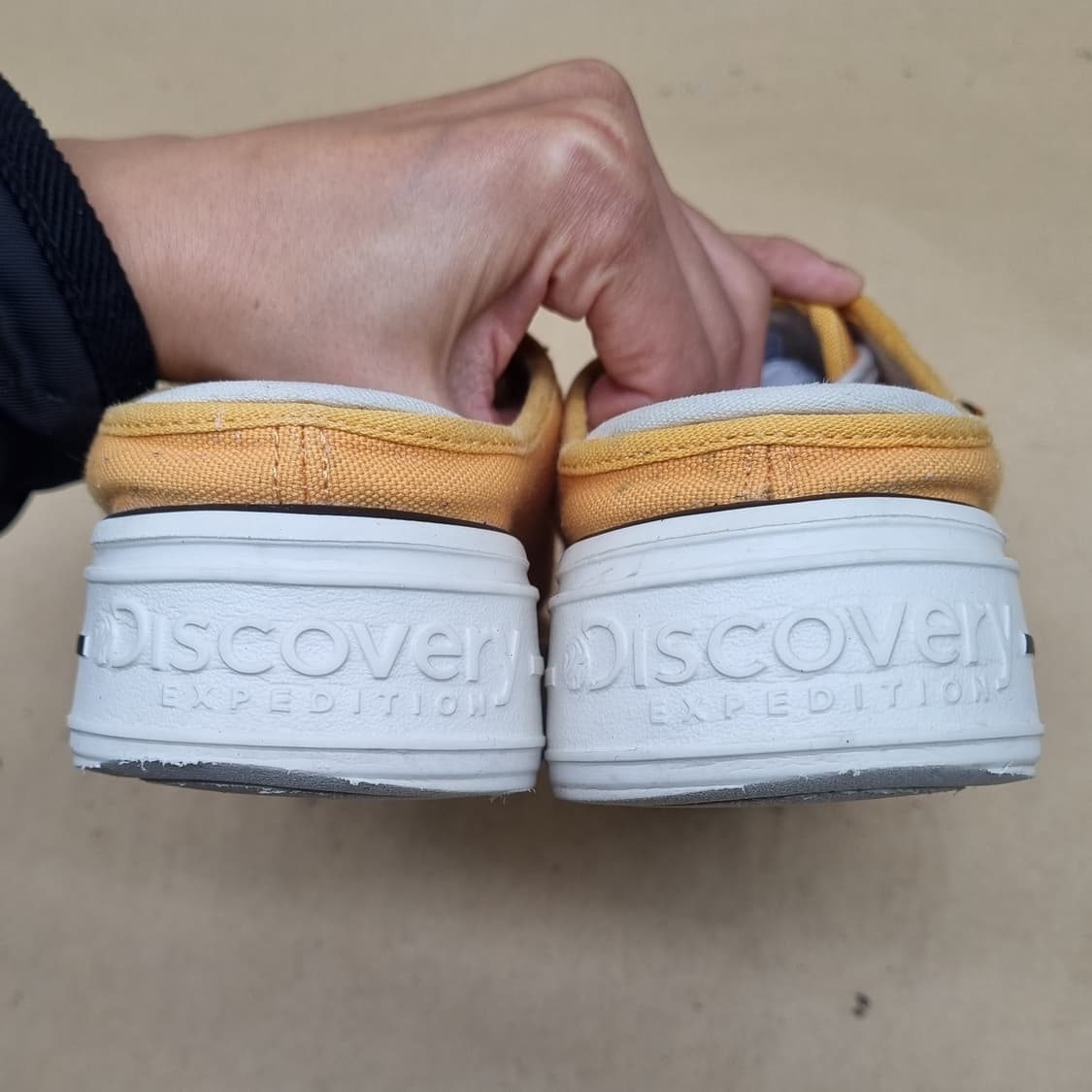 디스커버리 뮬 운동화250 굽6 상품이미지4