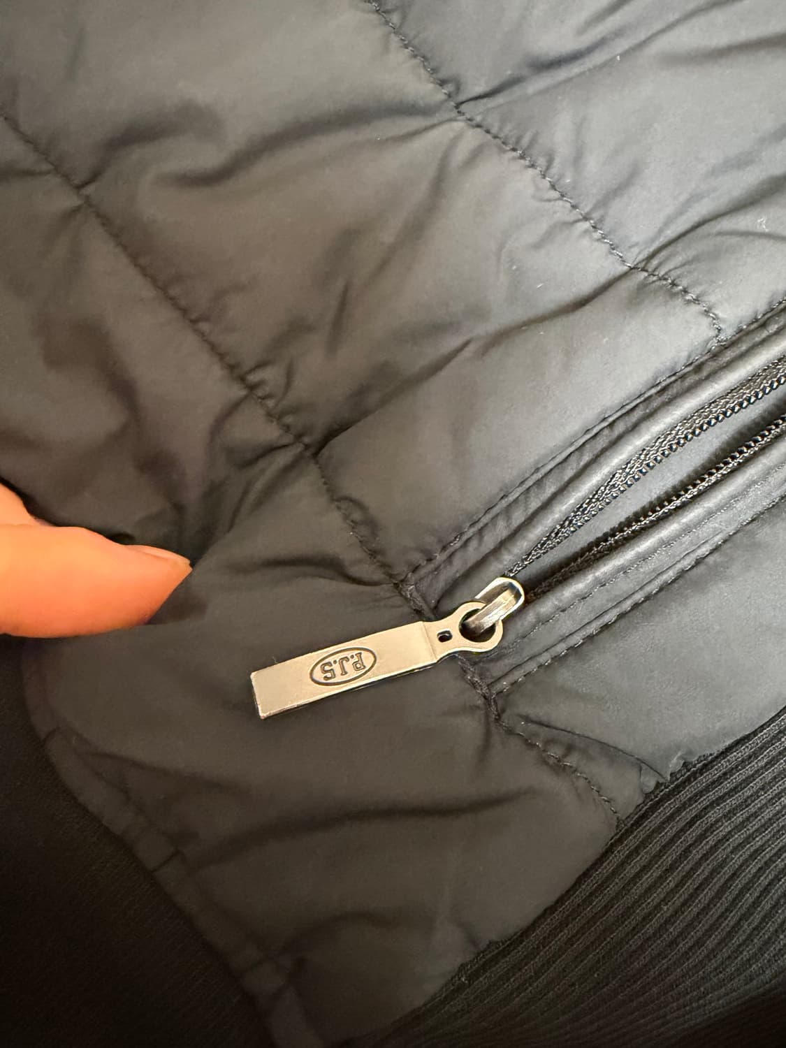 [상태좋음] 파라점퍼스 엘리엇 니트패딩 M 23년식 상품이미지6