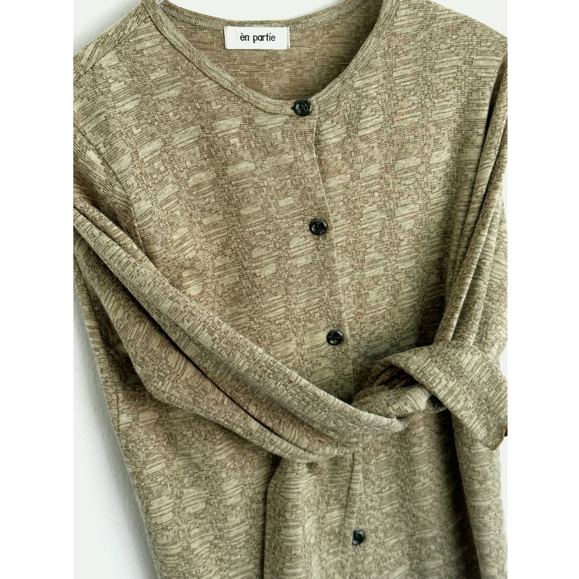 Jacquard patterned cardigan 상품이미지1